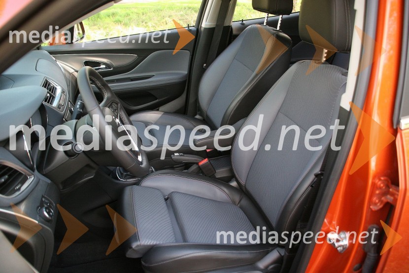Opel Mokka 1.4 Turbo ECOTEC LPG Cosmo, dobra sprednja sedežaOpel Mokka 1.4 Turbo ECOTEC LPG Cosmo, mediaspeed test