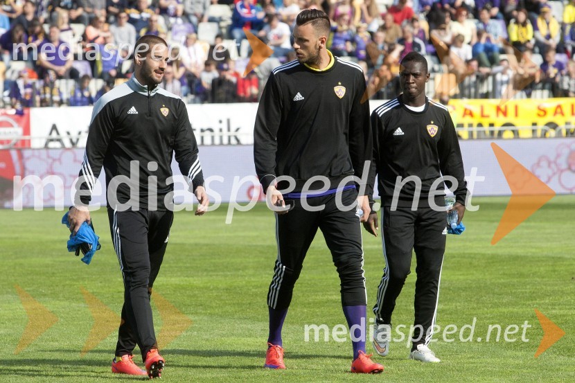  Mitja Viler, nogometaš, NK Maribor;  ... ;  Welle Ndiaye, nogometaš, NK MariborVečni derbi NK Maribor : NK Olimpija slavili vijolični