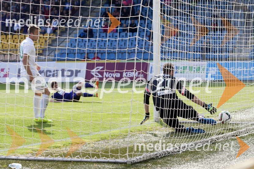 Večni derbi NK Maribor : NK Olimpija slavili vijolični