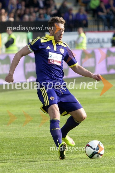  Agim Ibraimi, nogometaš, NK MariborVečni derbi NK Maribor : NK Olimpija slavili vijolični