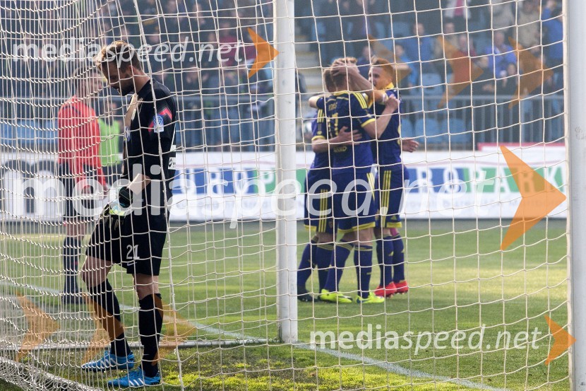 Večni derbi NK Maribor : NK Olimpija slavili vijolični