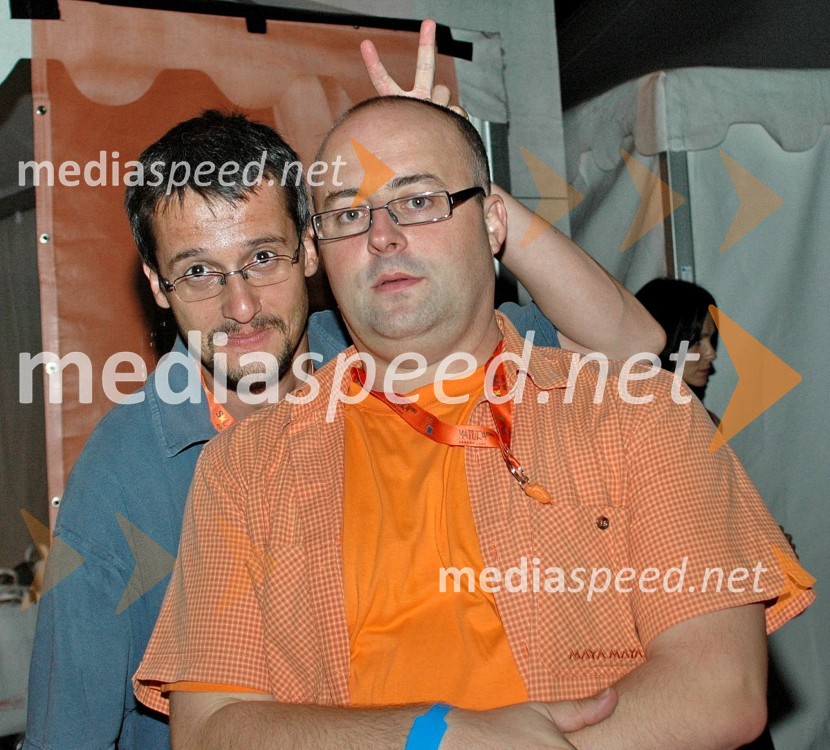 Jean Frbezzar, voditelj na radiu Antena in Tomaž Čop, direktor Radia Belvi25. tradicionalna Kranjska noč 2007, 1. večer