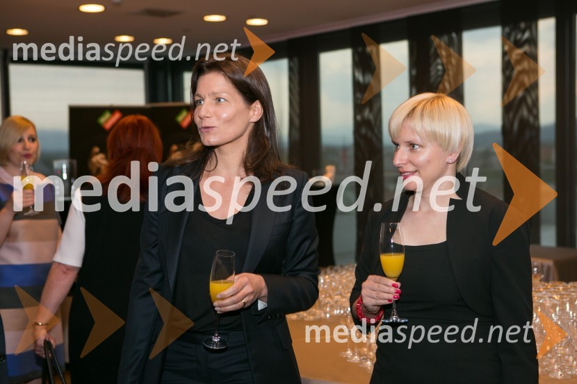  Jana Nemec Golob, vodja službe za PR in marketing, GEN-I;  Majda Volk, vodja službe za stike z odjemalci GEN-ITrusted Brand 2015