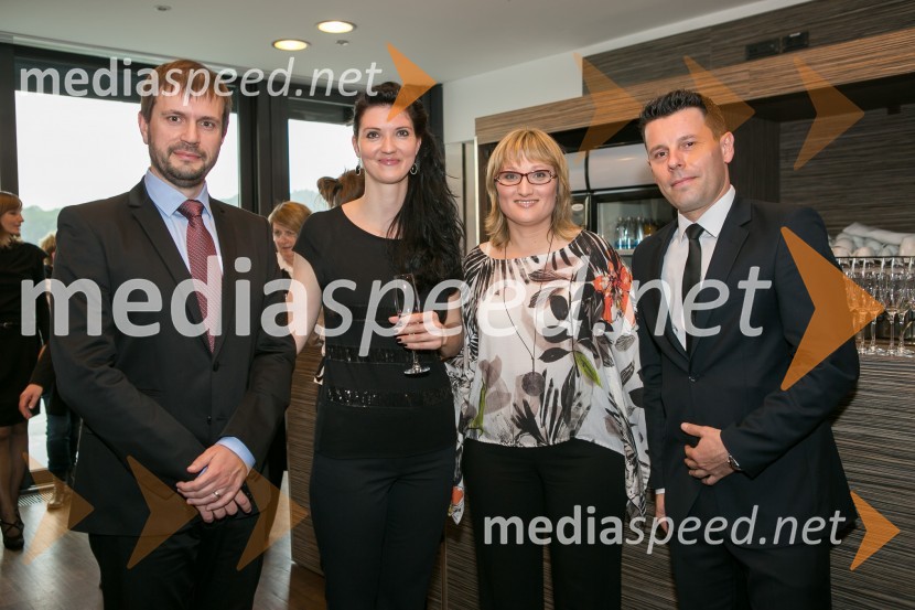  Petja Škorjanc, izvršni urednik revije Reader's Digest;  Sandra Kubot, oglasno trženje, Založba Mladinska knjiga;  Lidija Petek, glavna urednica revije Reader's Digest Slovenija ;  Gregor Medved, vodja knjižnega kluba Svet knjigeTrusted Brand 2015