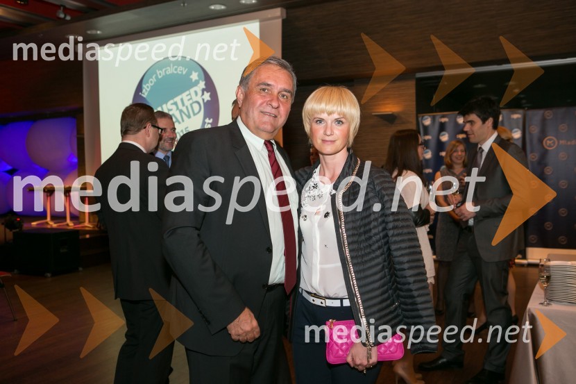  Bojan Budja, odgovorni urednik dnevnika Slovenske novice ;  Dragica  Grilj, direktorica trženja, Delo d.d.Trusted Brand 2015