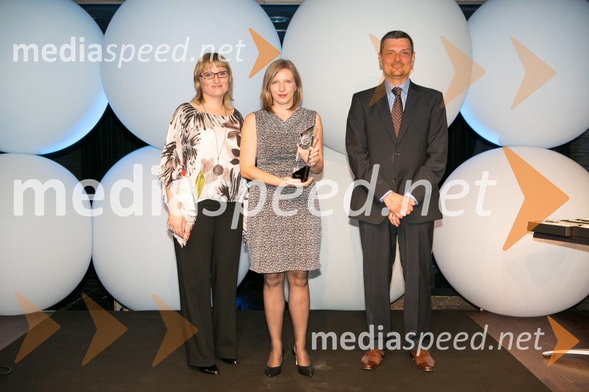  Lidija Petek, glavna urednica revije Reader's Digest Slovenija ;  Renata Lovrak, direktorica korporativnega komuniciranja Ljubljanske Mlekarne;  Daniel Škraba, vodja Reader's Digest Slovenija Trusted Brand 2015