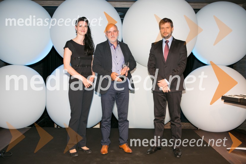  Sandra Kubot, oglasno trženje, Založba Mladinska knjiga;  Evgen Vedlin, predstavnik podjetja Werner& Mertz za Slovenijo;  Petja Škorjanc, izvršni urednik revije Reader's DigestTrusted Brand 2015