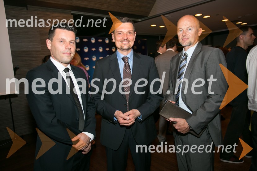  Gregor Medved, vodja knjižnega kluba Svet knjige;  Daniel Škraba, vodja Reader's Digest Slovenija ;  Rok Cuderman, vodja marketinga Petrol d.d.Trusted Brand 2015