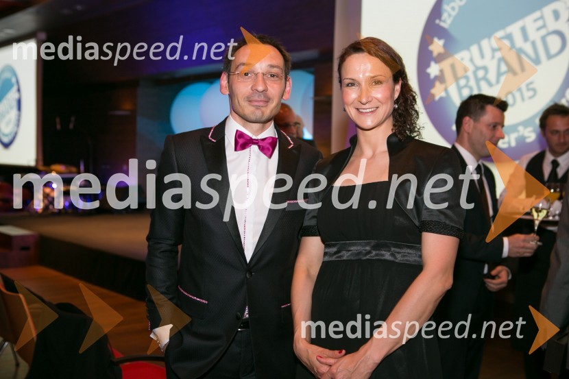  Tadej Toš, igralec, komik in TV voditelj;  Polona Stepišnik, direktorica prodaje in marketinga, Založba Mladinska knjigaTrusted Brand 2015