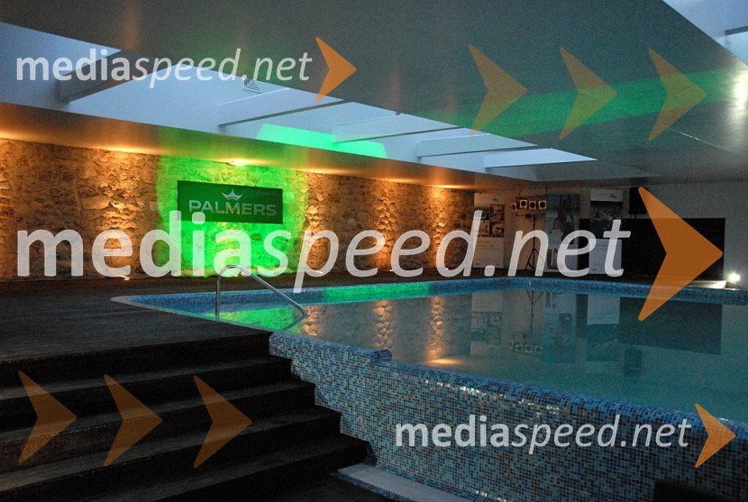 Bazen hotela AdrianaModna revija Palmers na Hvaru