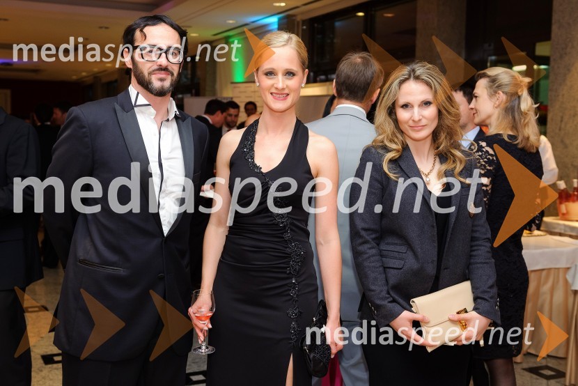  Niko Slavnič, Everet Group d.o.o. ;  Daniela Bervar Kotolenko, Business Intelligence Center; dr. Nana Šumrada Slavnič, doktorica pravnih znanosti, direktorica pravne službe2. Poslovni in MBA gala ples