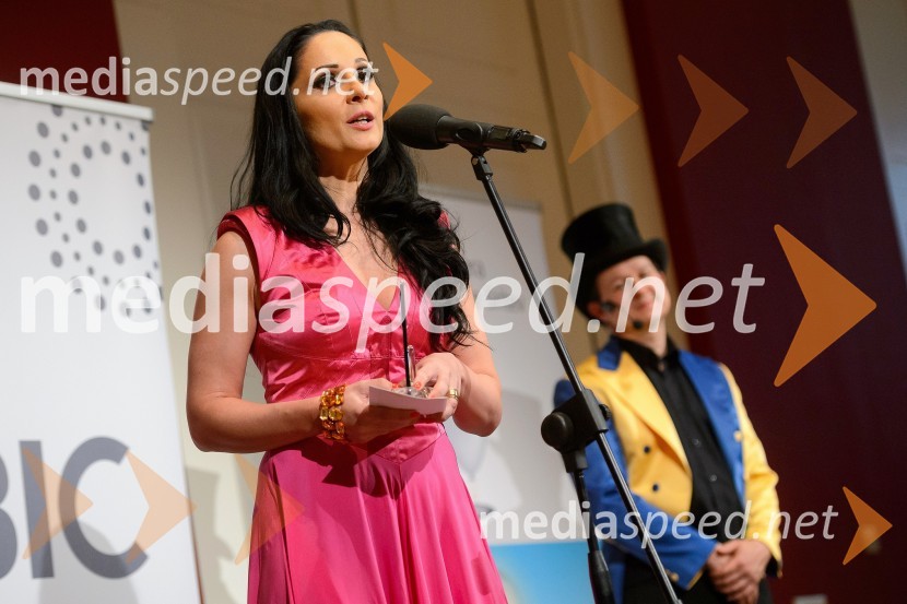  Ana Laura Rednak, izvršna direktorica, Plastika Skaza d.o.o.2. Poslovni in MBA gala ples