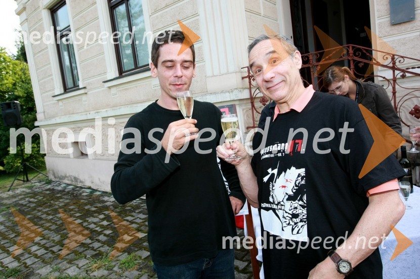 Tomaž Horvat, programski direktor festivala in Lloyd Kaufman, ameriški producent, ustanovitelj Troma EntertaimentGrossmannov festival filma in vina