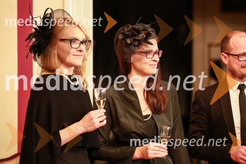  Katja Kerkez;  Meta KerkezPles gospe Scherbaum v Muzeju NO Maribor