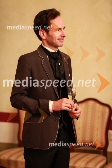  Iztok MarohPles gospe Scherbaum v Muzeju NO Maribor