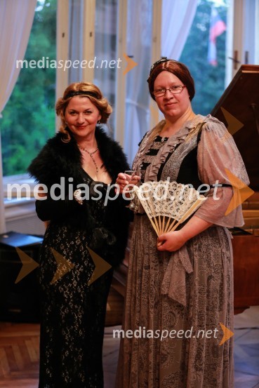  Koraljka Čeh, mentorica učencev OŠ Janka Padežnika Maribor; dr. Aleksandra  Berberih Slana, direktorica Muzeja narodne osvoboditve MariborPles gospe Scherbaum v Muzeju NO Maribor