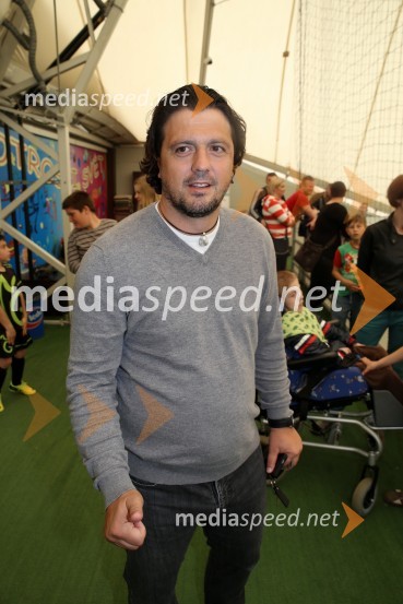  Zlatko Zahovič, športni direktor NK MariborPomagamo kot znamo - nogomet igramo, humanitarni nogometni turnir