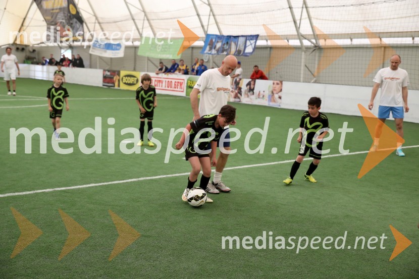  Mladen Rudonja, nekdanji nogometašPomagamo kot znamo - nogomet igramo, humanitarni nogometni turnir