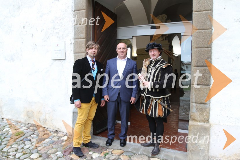  Jernej Forbici, slikar;  Miran Senčar, župan, Mestna občina Ptuj;  ... Ptuj je gostil prvi Salon Sauvignon