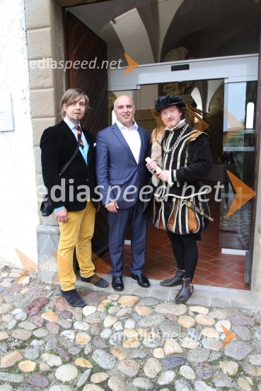  Jernej Forbici, slikar;  Miran Senčar, župan, Mestna občina Ptuj;  ... Ptuj je gostil prvi Salon Sauvignon