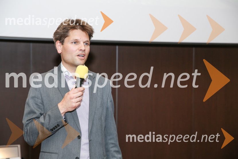  Rok Istenič, vodja komunikacije  Renault Nissan SlovenijaNovi Renault Espace