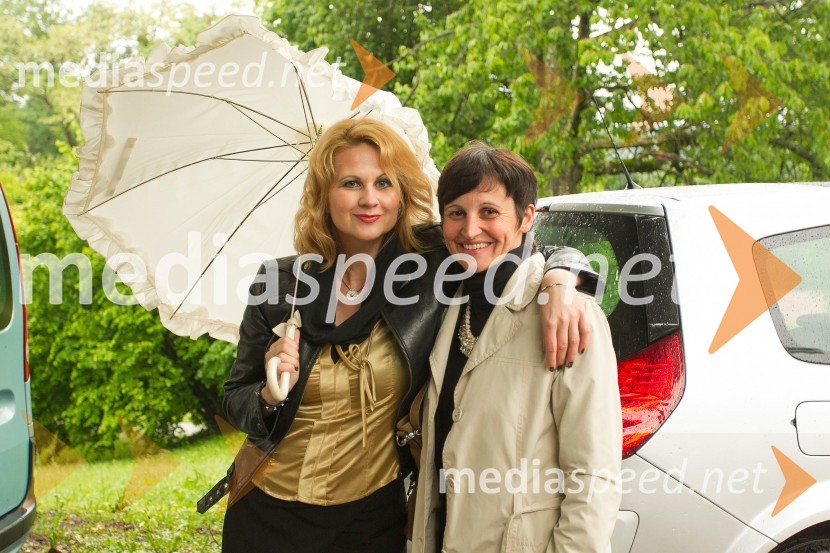 mag. Norma Bale, pisateljica, direktorica Kultprotur; dr. Tatjana Fulder, direktorica, Občinska uprava Občine Gornja RadgonaFotograd Negova, otvoritev