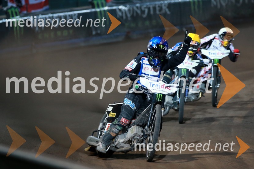 Žagar sedmi v Pragi, hattrick Woffindna