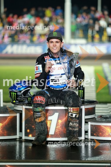 Žagar sedmi v Pragi, hattrick Woffindna