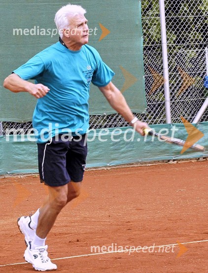 Andrej Šifrer, pevecVIP tenis turnir