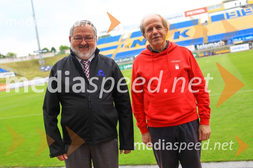prof. dr. Igor Tičar, rektor, Univerza v Mariboru; dr. Ivan Svetlik, rektor Univerze v LjubljaniUniverza v Ljubljani premagala nogometno ekipo Univerze v Mariboru