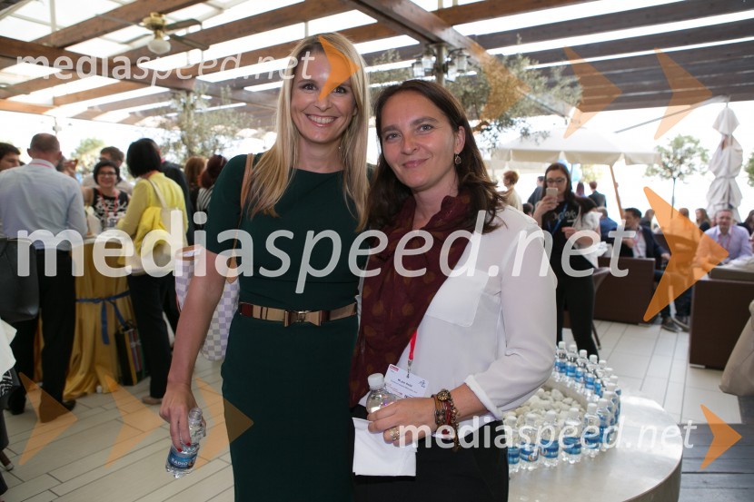  Bernarda Žarn, voditeljica;  Mojca Avšič, Mercator20. Slovenska marketinška konferenca