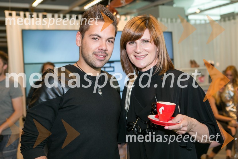  Nejc Simšič, novinar;  Maja Štamol Droljc, modna oblikovalkaKavica z Nino Šušnjaro