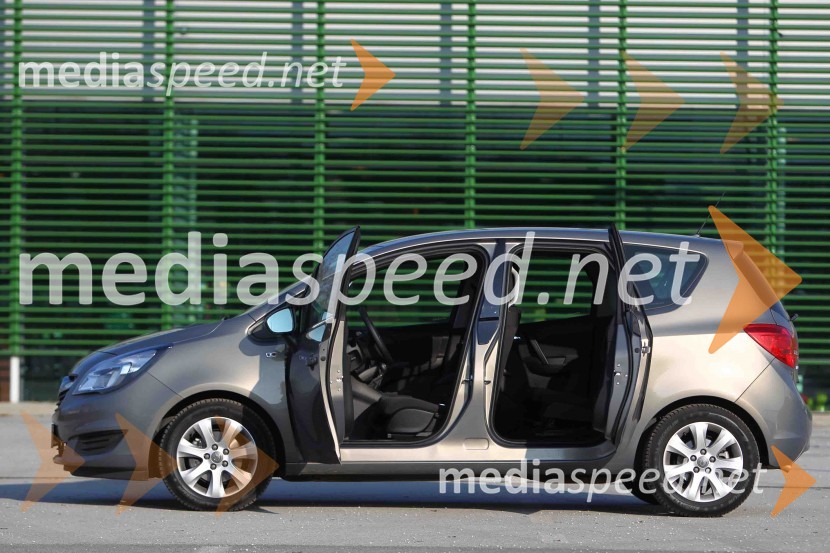 Opel Meriva 1.4 Turbo 88 kW Enjoy, nasproti si odpirajoča vrata so prava redkost v avtomobilizmuOpel Meriva 1.4 Turbo 88 kW Enjoy, mediaspeed test