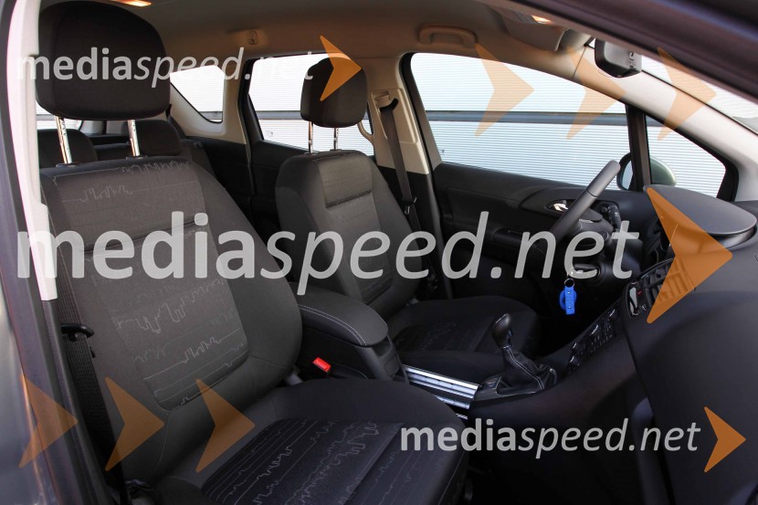 Opel Meriva 1.4 Turbo 88 kW Enjoy, sprednji sedeži so zadovoljivo dobriOpel Meriva 1.4 Turbo 88 kW Enjoy, mediaspeed test