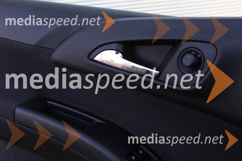 Opel Meriva 1.4 Turbo 88 kW Enjoy, preprosto ampak priročnoOpel Meriva 1.4 Turbo 88 kW Enjoy, mediaspeed test