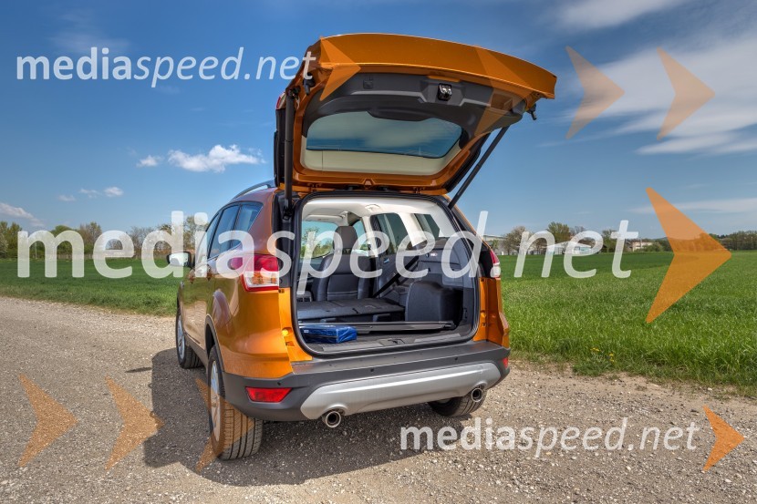 Ford Kuga 2.0 TDCI Titanium, visoko odpiranje prtljažnih vratFord Kuga 2.0 TDCI Titanium, mediaspeed test