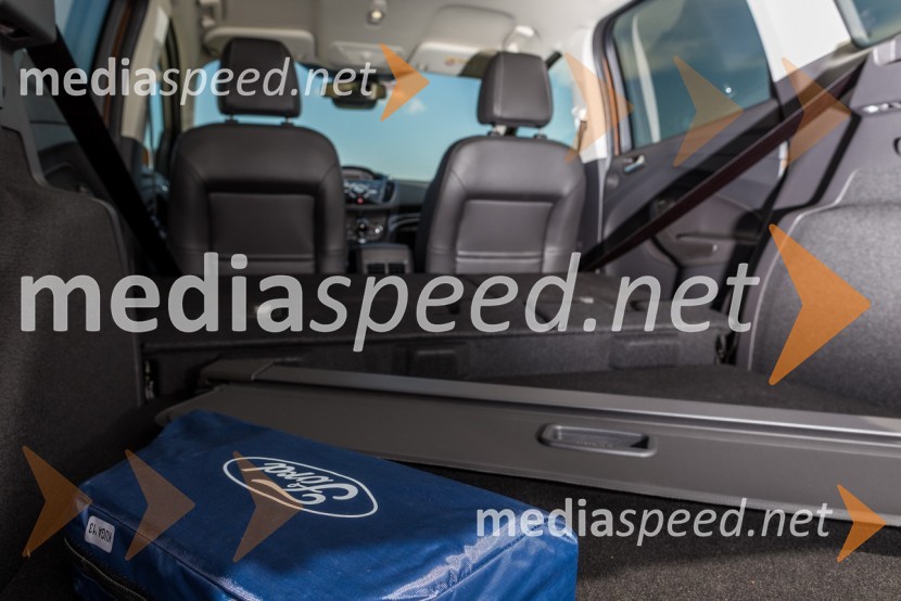 Ford Kuga 2.0 TDCI Titanium,&nbsp;ob podiranju zadnje klopi se naredi stopnicaFord Kuga 2.0 TDCI Titanium, mediaspeed test