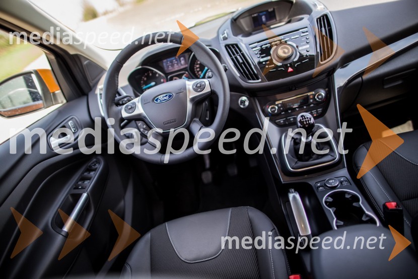 Ford Kuga 2.0 TDCI Titanium, notranjostFord Kuga 2.0 TDCI Titanium, mediaspeed test