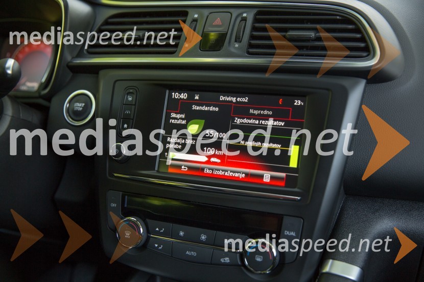 Renault Kadjar, notranjostRenault Kadjar, novinarska predstavitev