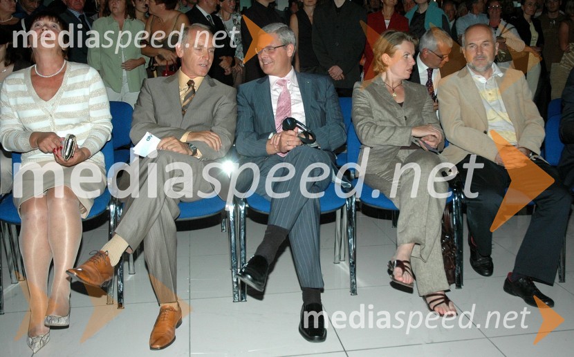 ..., Jože Mermal, predsednik uprave BTC, ..., ... in ...Otvoritev prenovljenega nakupovalnega središča City park v Ljubljani