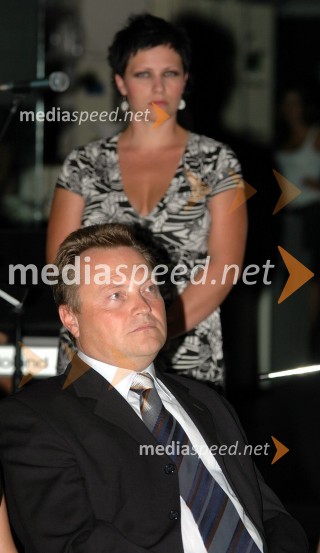 Marko Kovač, direktor nakupovalnega centra City Park in Nuška Drašček, pevkaOtvoritev prenovljenega nakupovalnega središča City park v Ljubljani