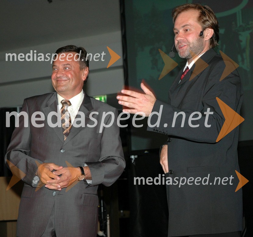 Zoran Jankovič, župan Ljubljane in Jure Ivanušič, igralec in glasbenikOtvoritev prenovljenega nakupovalnega središča City park v Ljubljani