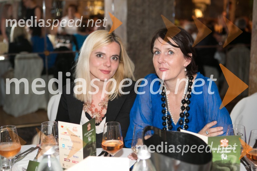  Valentina  Smej Novak, založnica;  Eva KreslinDiši po Prekmurju 2015, kulinarični večer