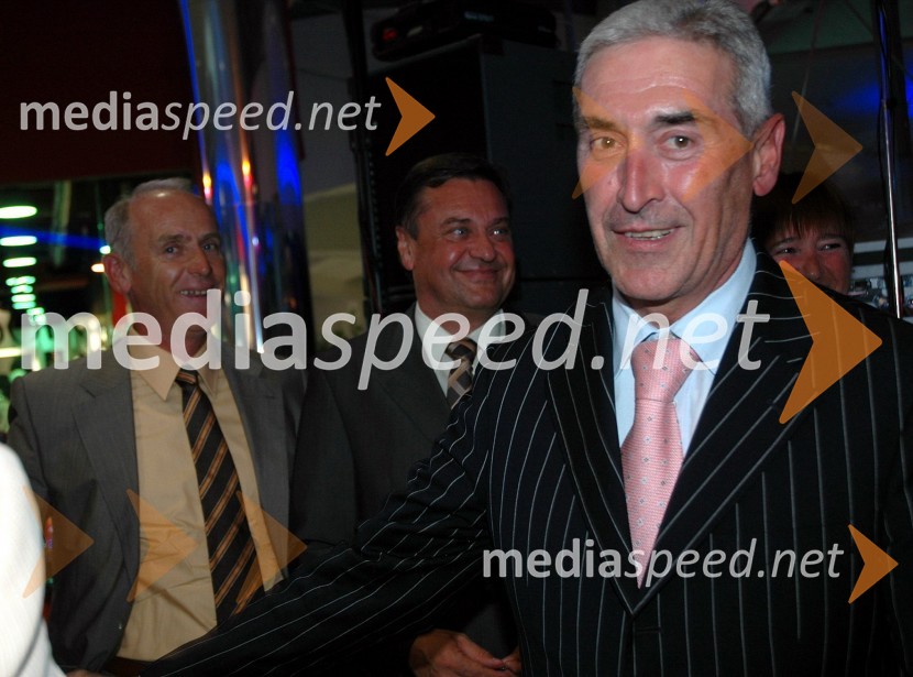 Jože Mermal, predsednik uprave BTC, Zoran Jankovič, župan Ljubljane in Aleš Čerin, podžupan LjubljaneOtvoritev prenovljenega nakupovalnega središča City park v Ljubljani