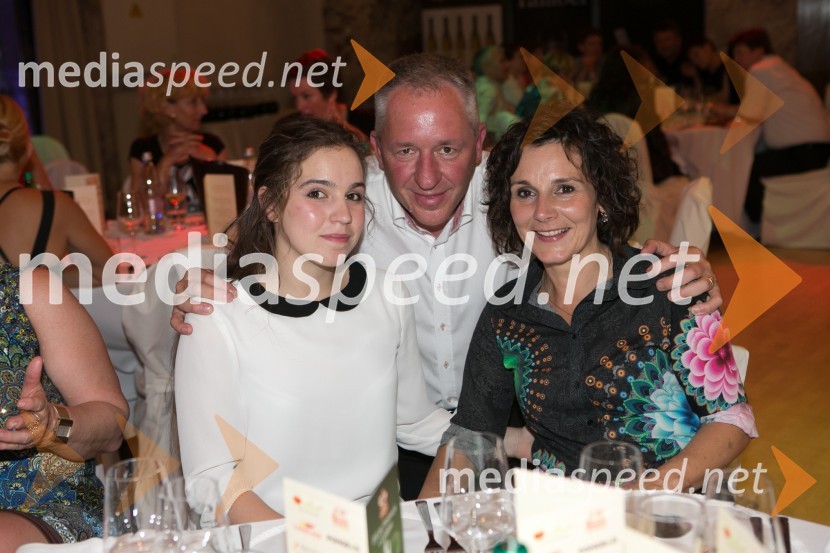  ... ;  Štefan Vöröš, direktor podjetja Roto v Zagrebu;  ... Diši po Prekmurju 2015, kulinarični večer