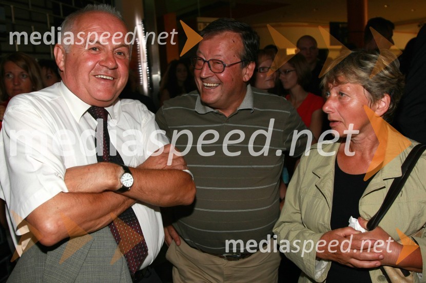 ... in Jože Protner, direktor Območne zbornice Maribor pri GZS s soprogoOtvoritev prenovljenega nakupovalnega središča Europark