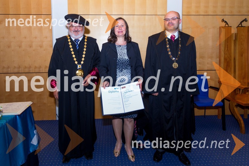 prof. dr. Igor Tičar, rektor, Univerza v Mariboru; dr. Tjaša  Štrukelj, Ekonomsko-poslovna fakulteta, Univerza v Mariboru; prof. dr.  Klavdij  Logožar, dekan, Ekonomsko-poslovna fakulteta, Univerza v MariboruPromocija doktorjev znanosti UM, junij 2015