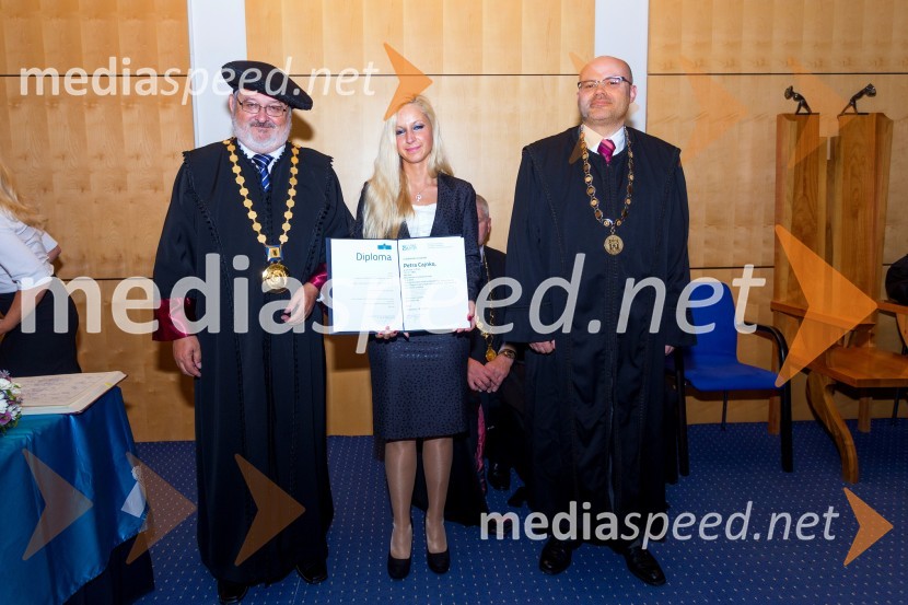 prof. dr. Igor Tičar, rektor, Univerza v Mariboru; dr. Petra Cajnko, Ekonomsko poslovna fakulteta, UM; prof. dr.  Klavdij  Logožar, dekan, Ekonomsko-poslovna fakulteta, Univerza v MariboruPromocija doktorjev znanosti UM, junij 2015
