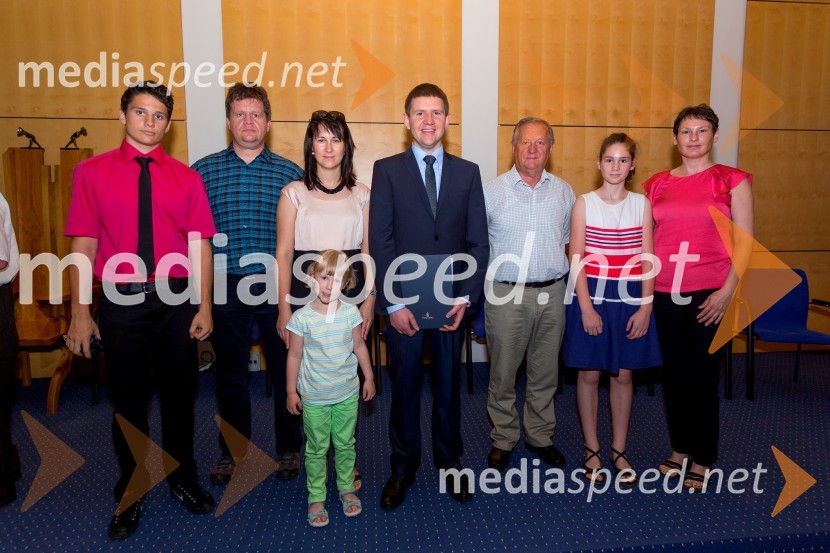 Promocija doktorjev znanosti UM, junij 2015Promocija doktorjev znanosti UM, junij 2015