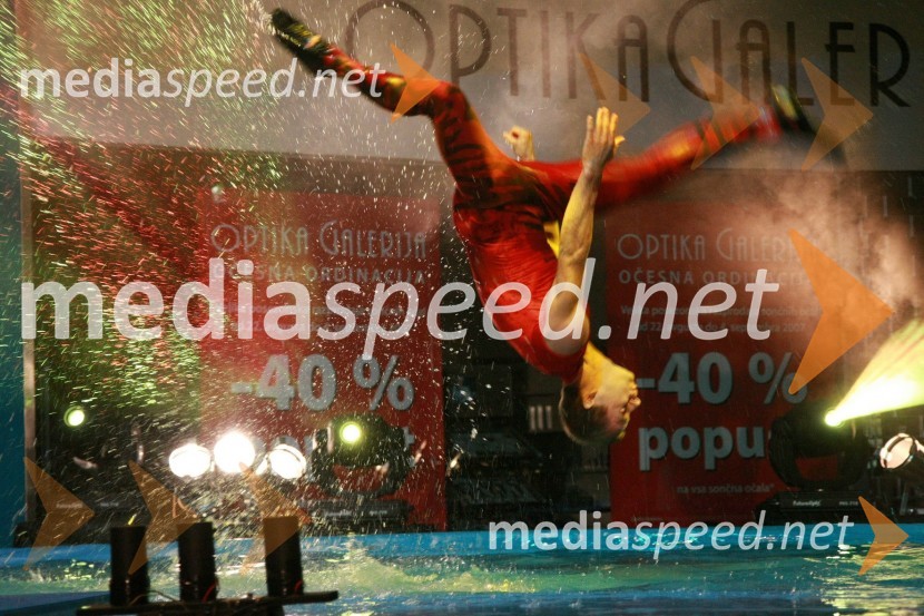 NastopajočiOtvoritev prenovljenega nakupovalnega središča Europark